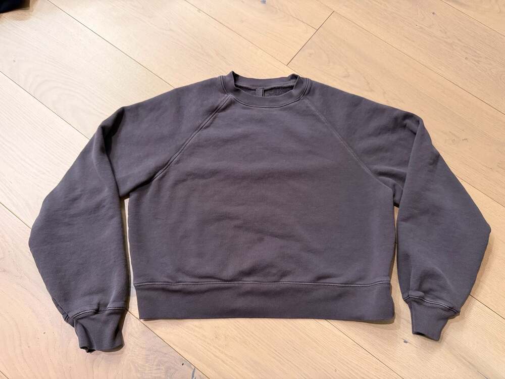 SKIMS Cotton Fleece Classic Raglan Sweatshirt in Umber